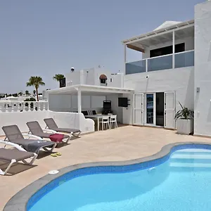 https://villa-zonzamas.puertodelcarmen-hotels.org